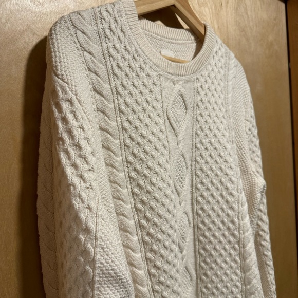 Gap Cable Knit Sweater - Picture 2 of 7